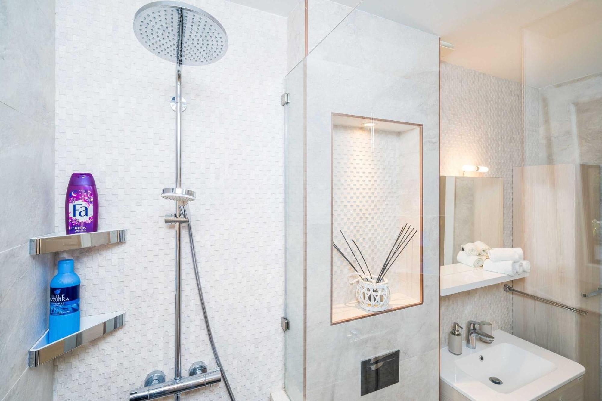 Appartamento La Fiora Deluxe Ragusa Esterno foto